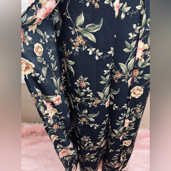 Black Floral Jumpsuit w/Floral Print Sz M, by Xhilaration - Picture 4 of 9